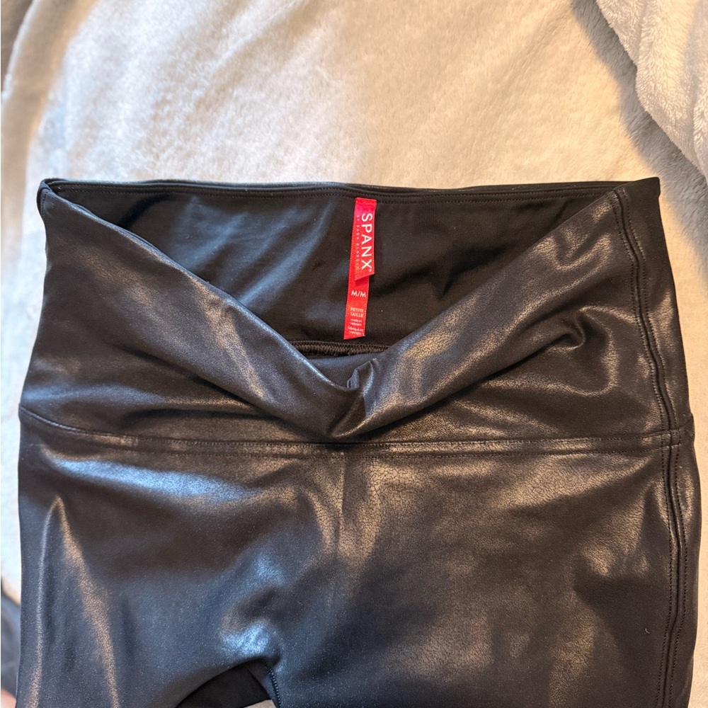 SPANX Black Leggings last chance - Picture 4 of 6